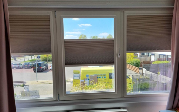 In ons ruime assortiment raamdecoratie vindt u altijd een passende oplossing voor uw woning.